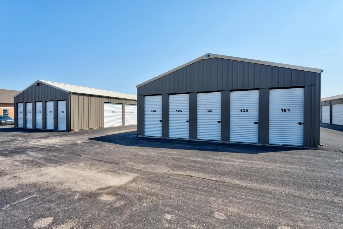 Storage facility exterior driveway